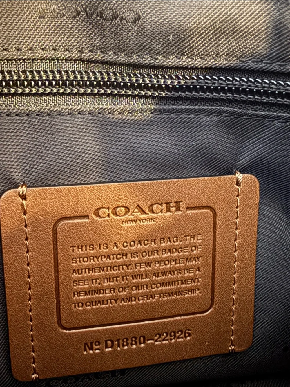 Coach Men's Tan Leather Zip Clutch with Tag